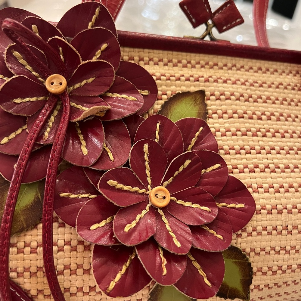 Vintage Isabella Fiore Floral Appliqué Woven Handbag – Unique Statement Bag - Picture 10 of 10
